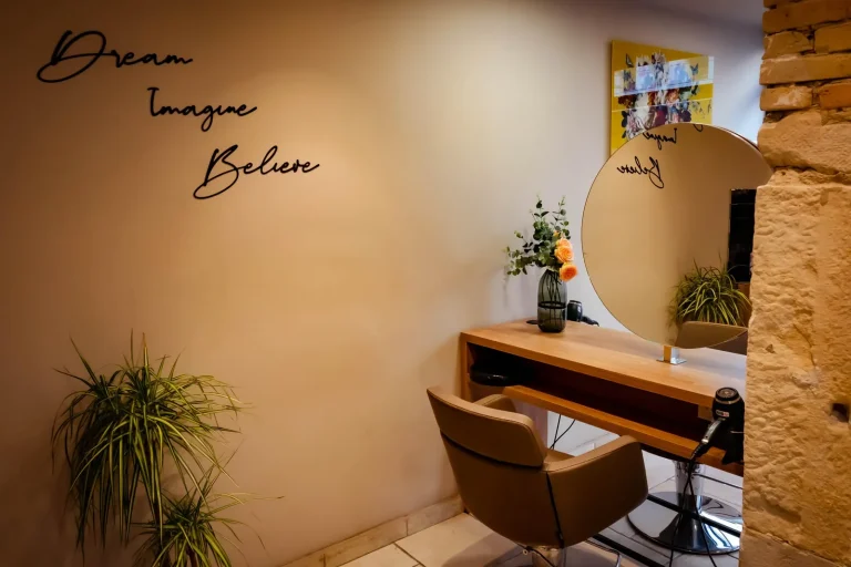 salon-coiffure-les-germaines-lyon-poste-coiffage